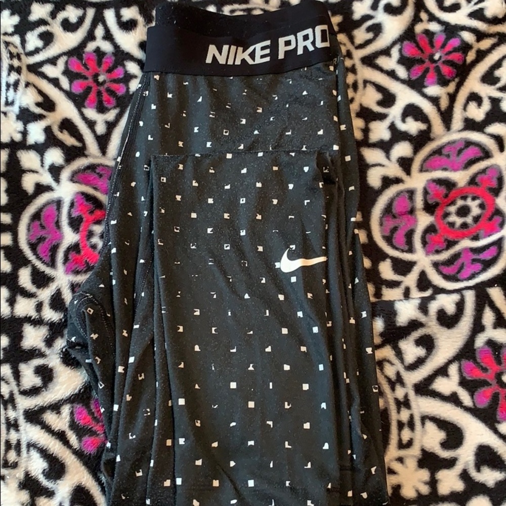 Nike pro leggings